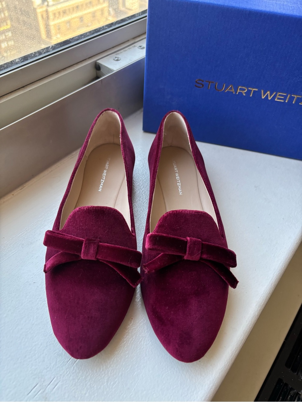 Stuart Weitzman Reese Bordeaux Velvet Bow Loafers, size 6